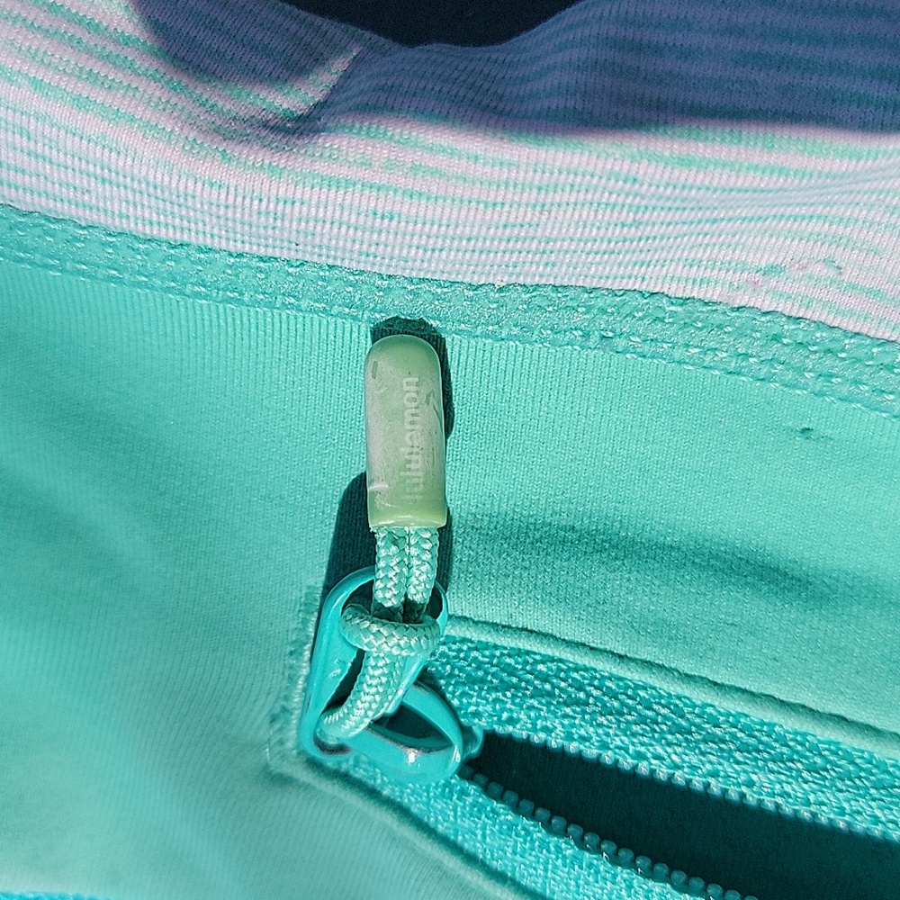 Lululemon - Picture 6 of 9